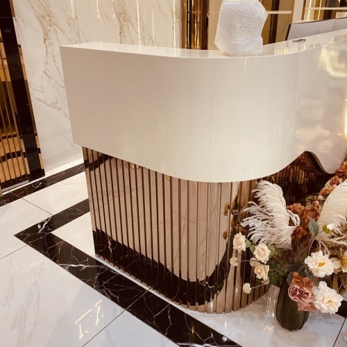 QUÀY  BAR MẠ MÀU ROSE
